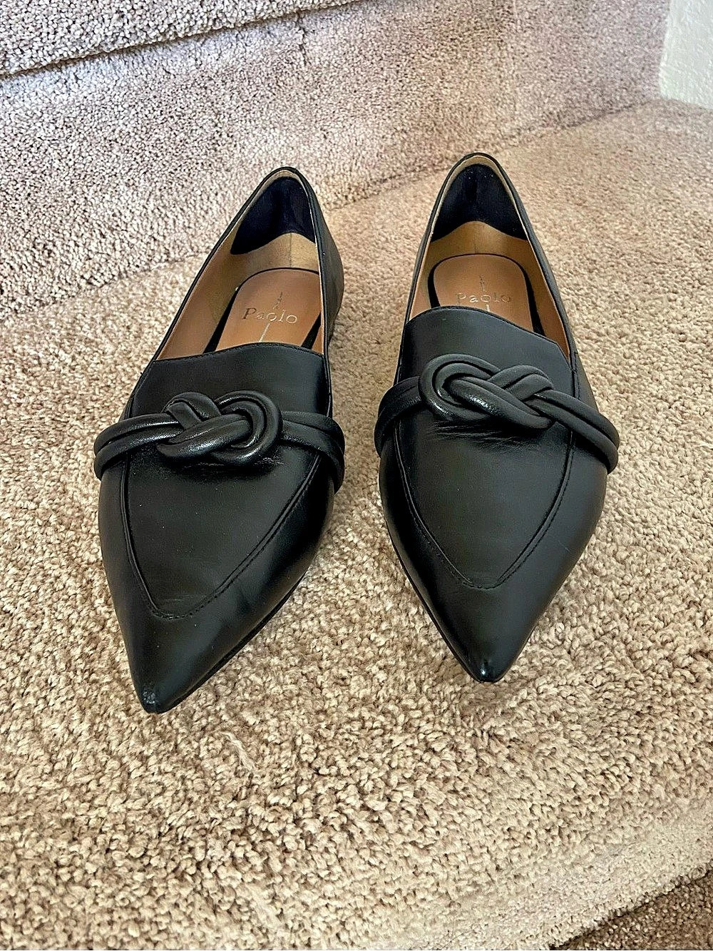 Linea Paolo Melia Black Pointed-Toe Knot Flats Like New